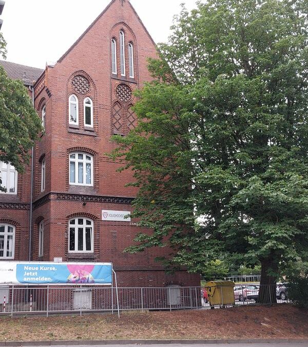 Vhs to the power of 3 – Developing the qualities of a third place in the adult education centre – Kiel, Germany
