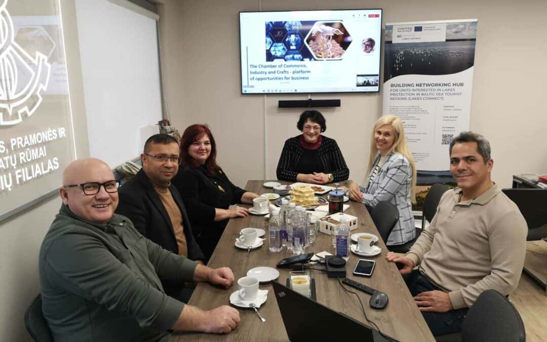 Communication of project #Lakesconnect to the audience from Turkey and teachers from Telsiai!
