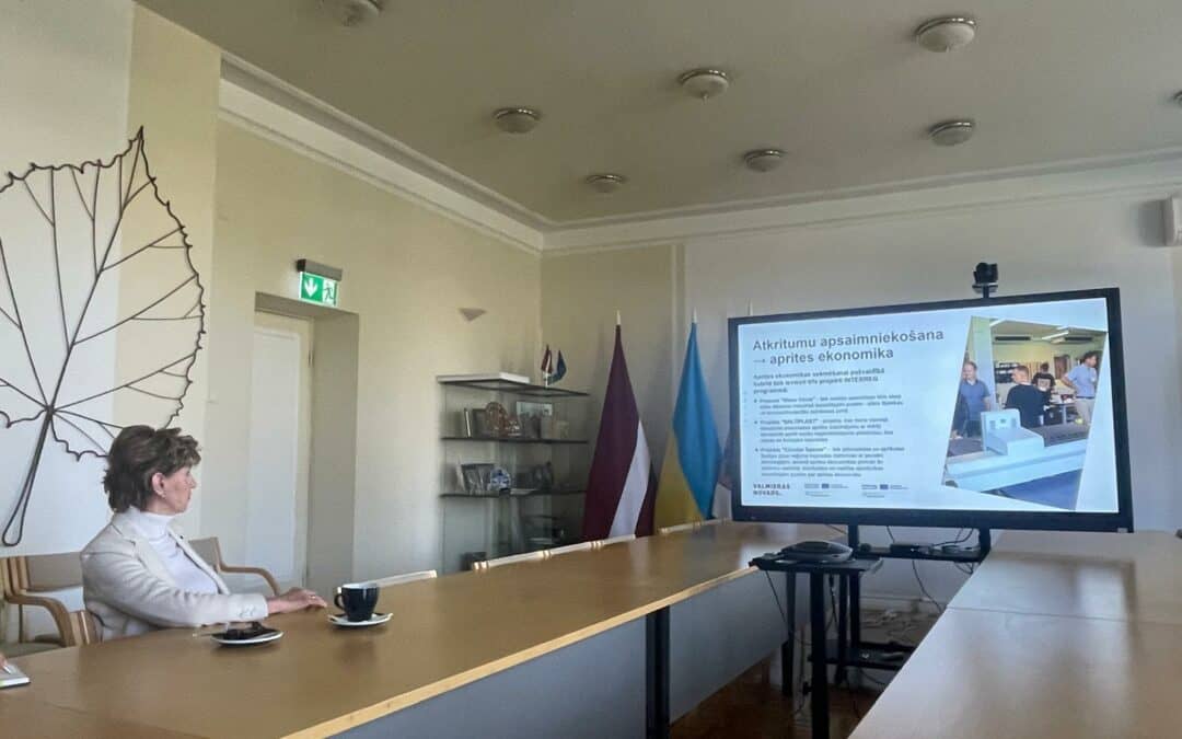 Officials acquainted with the Circular spaces project