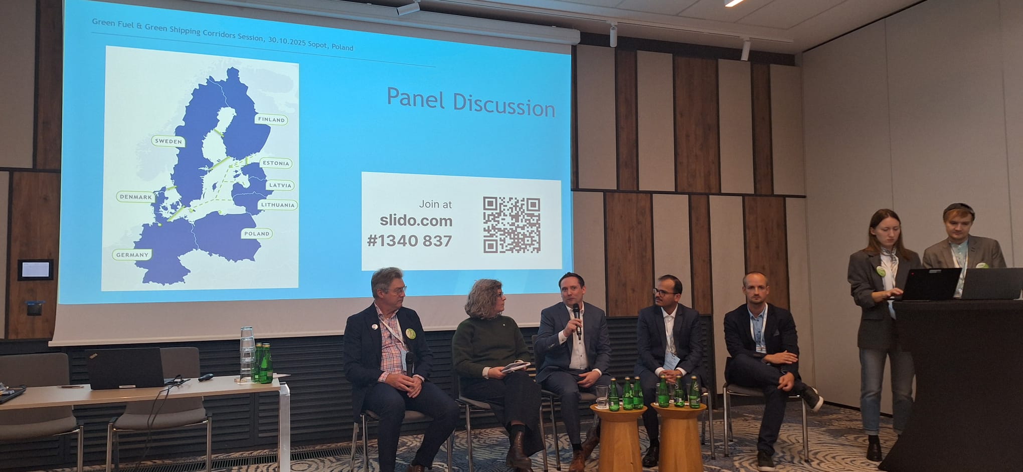 Motus Foundation / J.Kniter Motus Foundation / J.Kniter