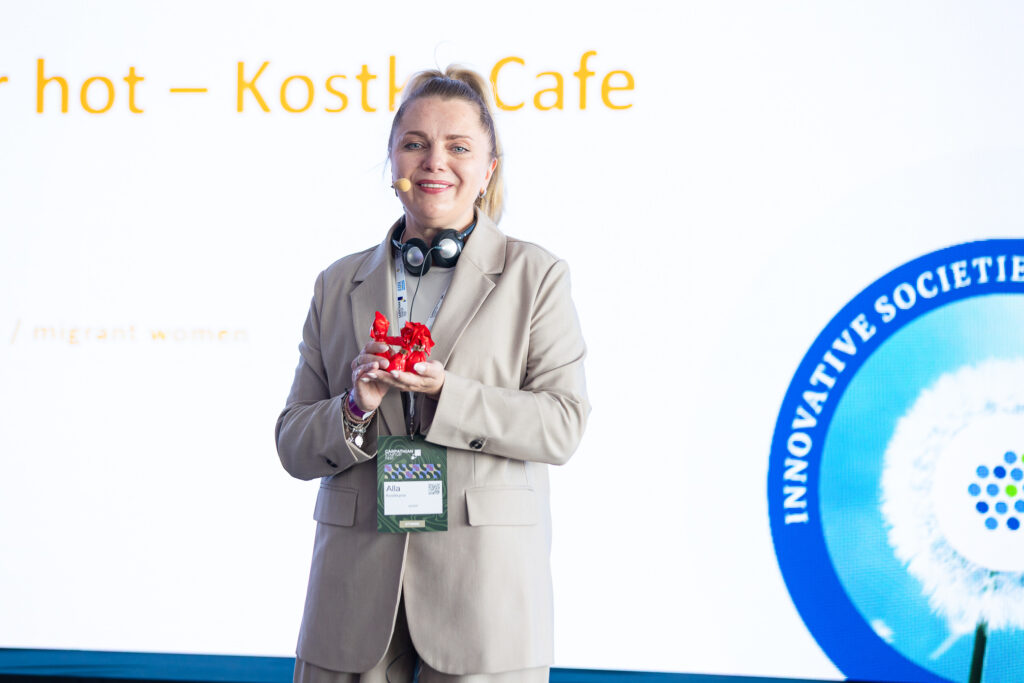 Alla Kostitsyna, participant of the Polish incubation program presents her business idea during the Transnational Demo-Day hosted in Rzeszow, Poland, © Rzeszow Regional Development Agency, 2025