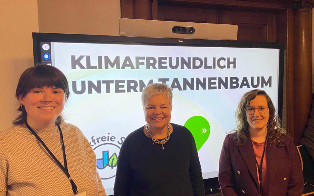 Climate-Friendly Christmas Workshop Inspires Sustainable Holiday Practices in Bergedorf