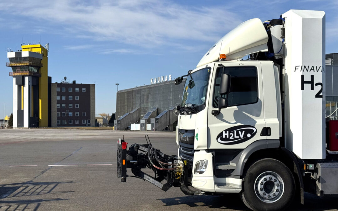Next stop Kaunas: Hydrogen-powered truck continues its airport journey