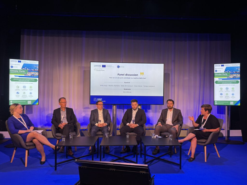 Panel discussion and panelists on Europe Forum 2026.